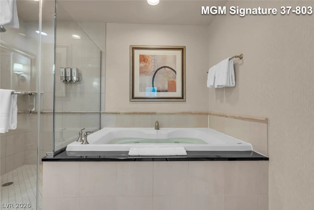 125 Harmon, Las Vegas, NV 89109
