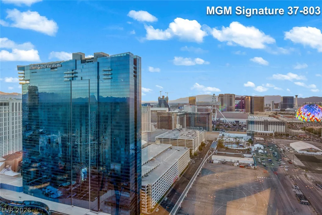125 Harmon, Las Vegas, NV 89109