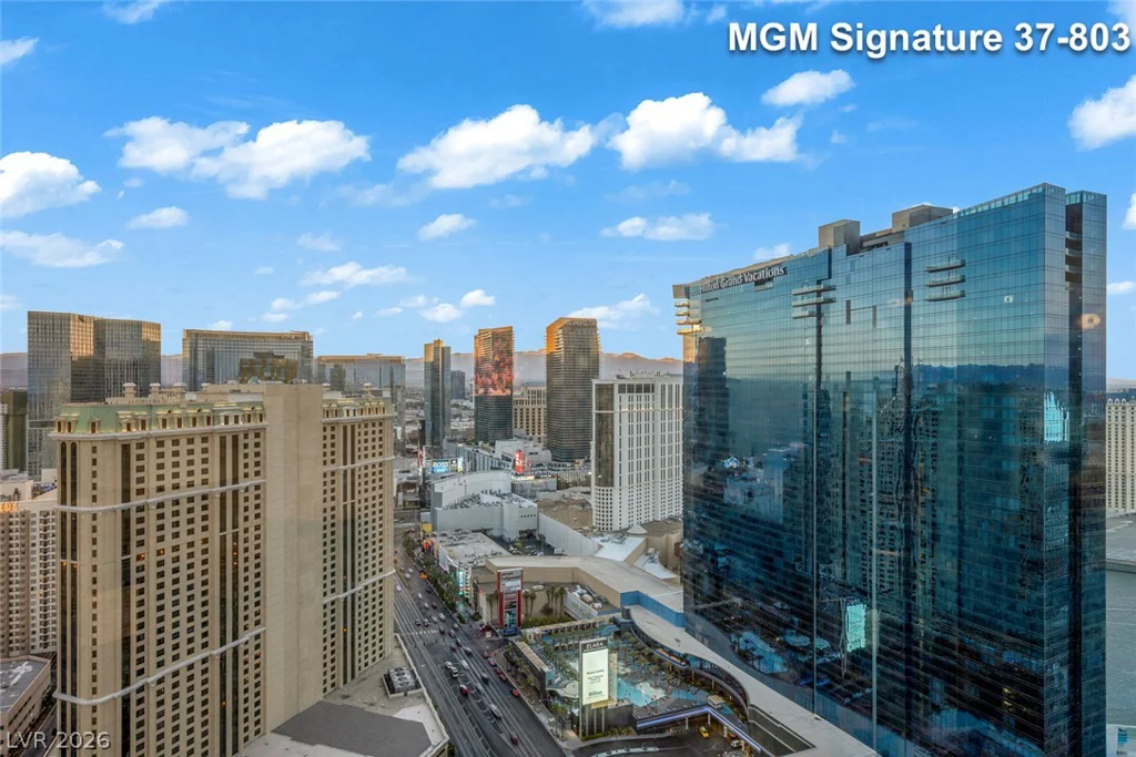 125 Harmon, Las Vegas, NV 89109