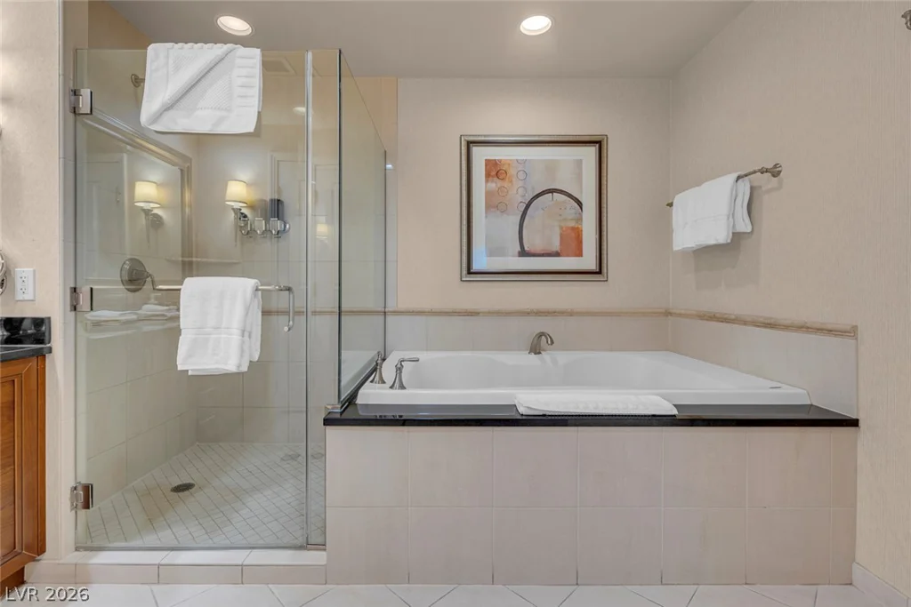 125 Harmon, Las Vegas, NV 89109