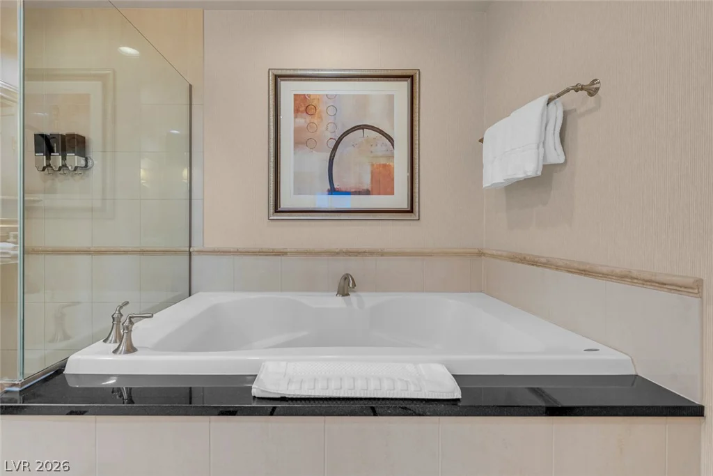 125 Harmon, Las Vegas, NV 89109