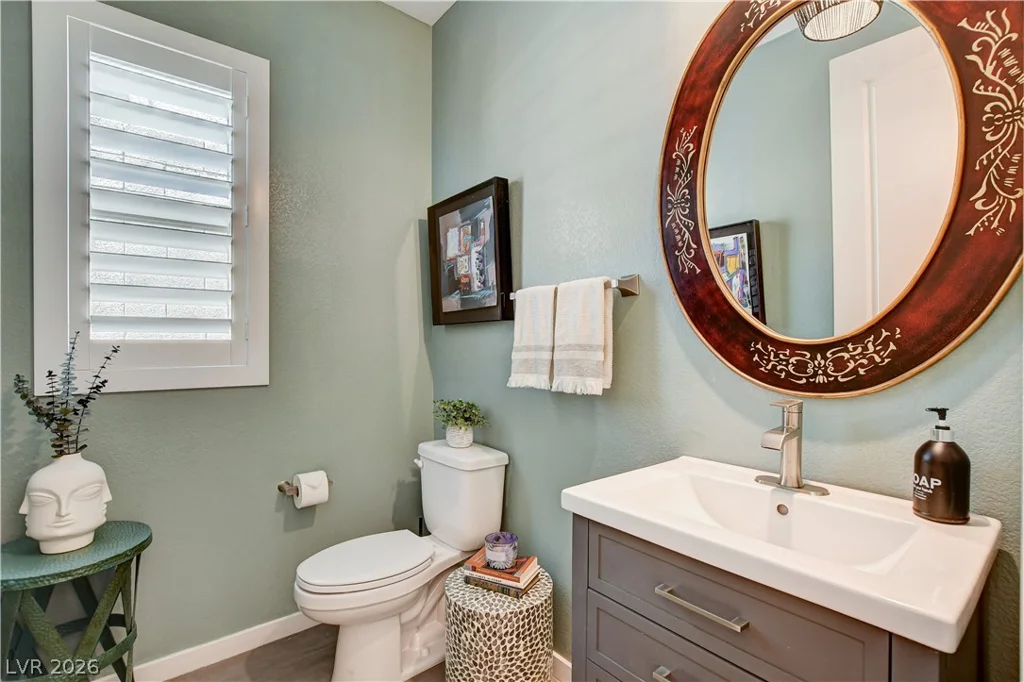 11532 Desert Hollow, Las Vegas, NV 89138