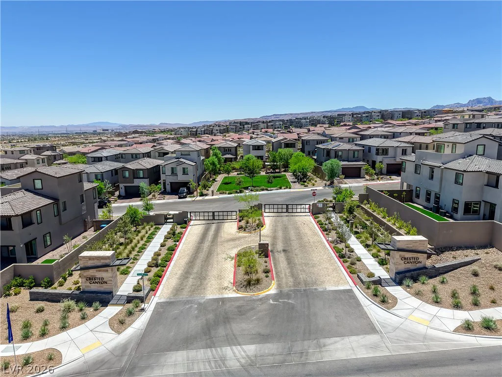 11532 Desert Hollow, Las Vegas, NV 89138