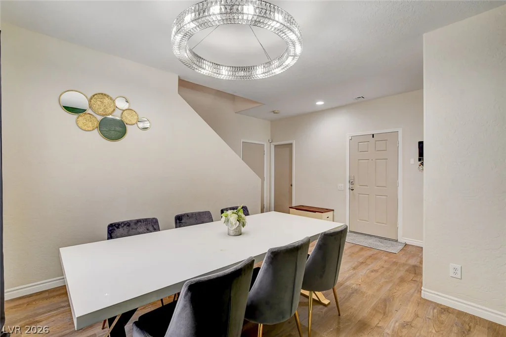 2672 Strichen, Henderson, NV 89044