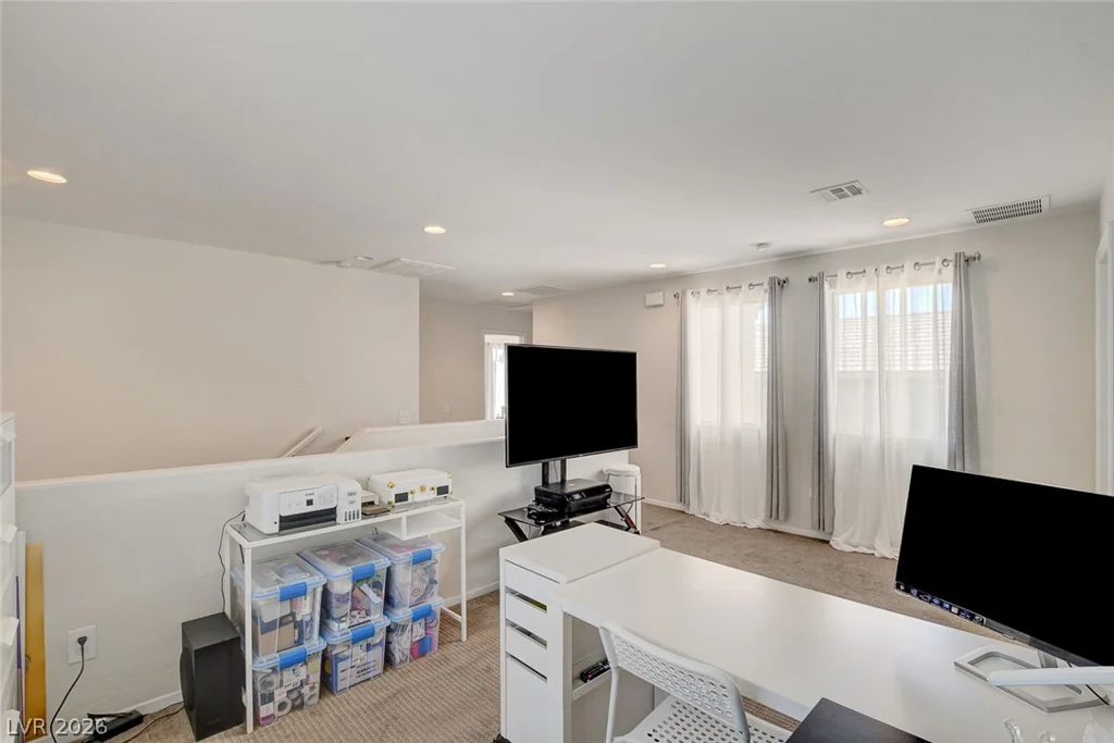 2672 Strichen, Henderson, NV 89044