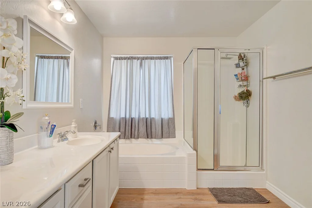 2672 Strichen, Henderson, NV 89044