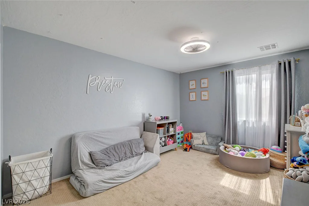 2672 Strichen, Henderson, NV 89044