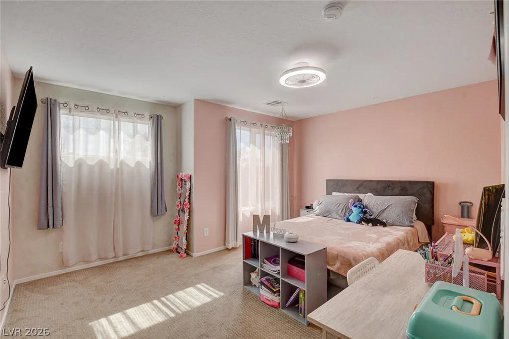 2672 Strichen, Henderson, NV 89044