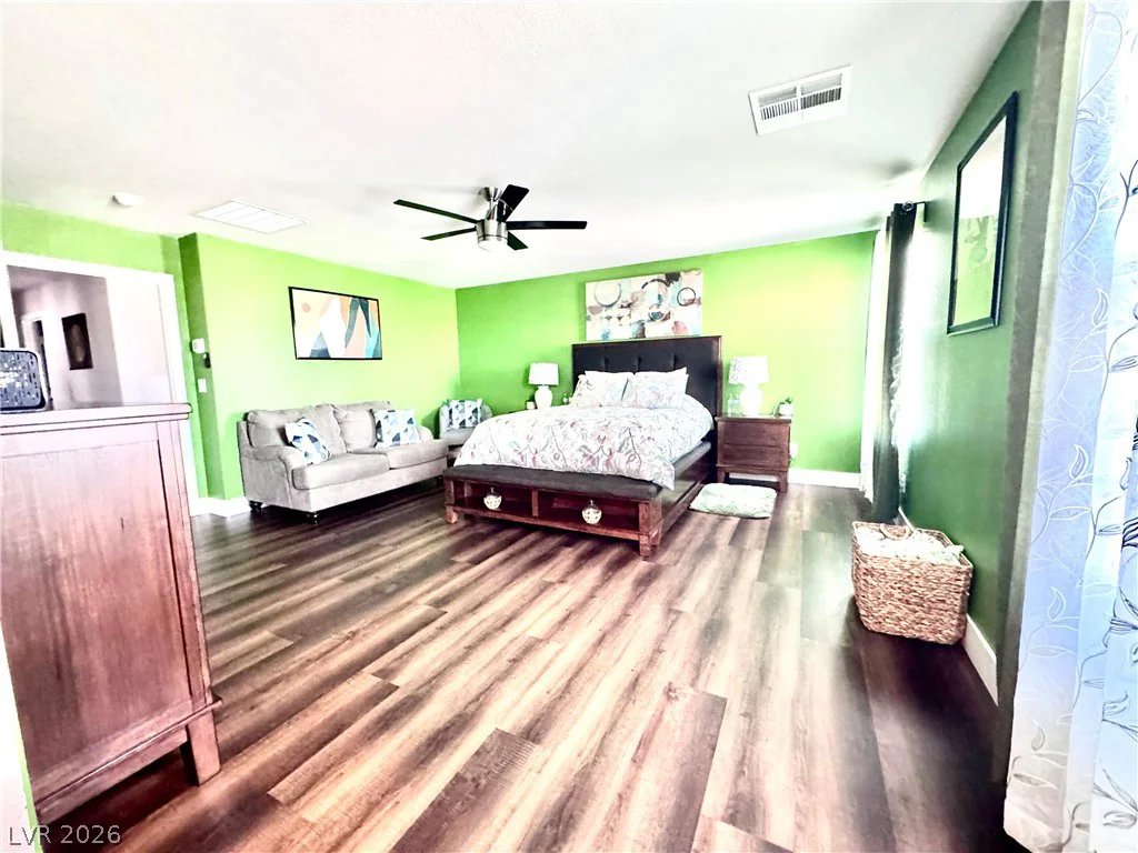 4524 Pointleaf, North Las Vegas, NV 89032