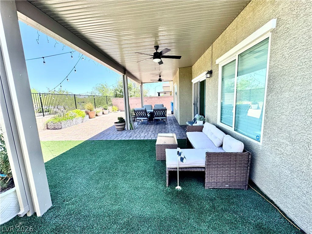 4524 Pointleaf, North Las Vegas, NV 89032
