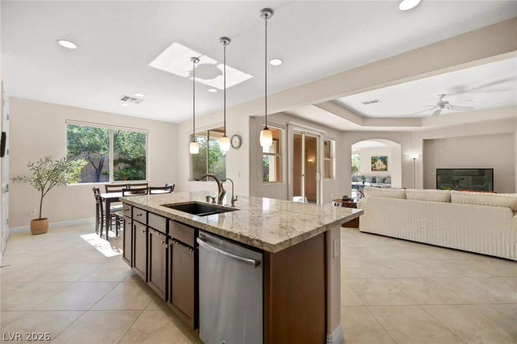 8985 Tomsik, Las Vegas, NV 89113