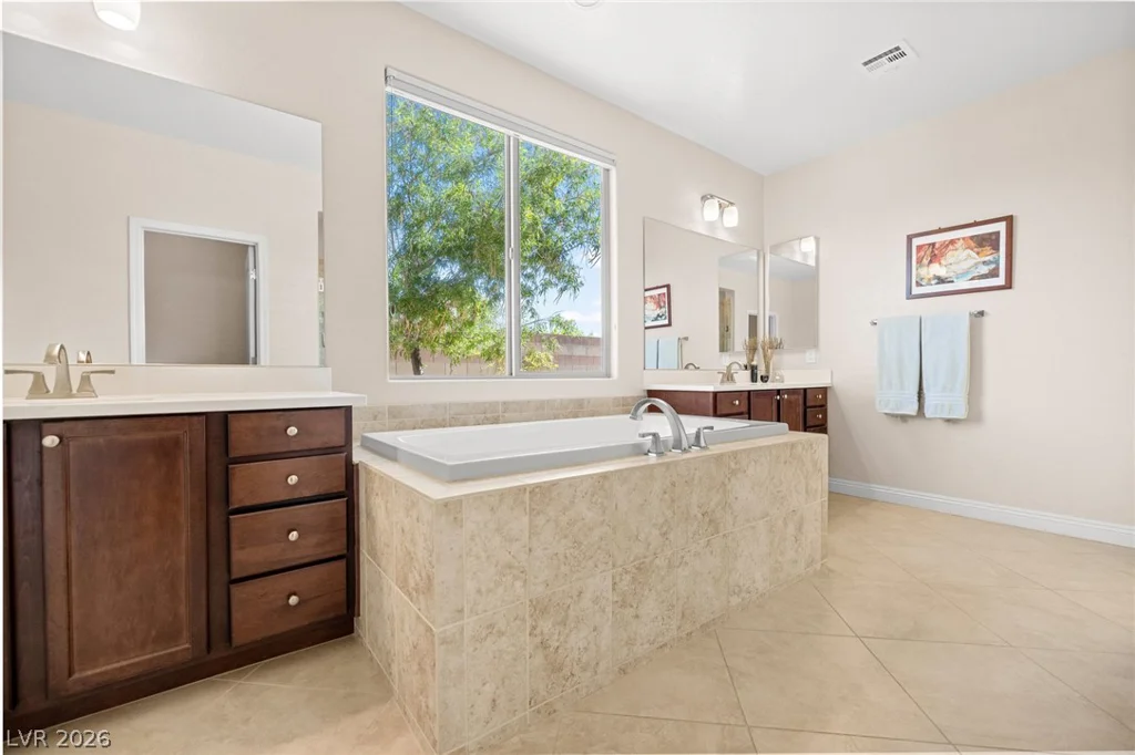8985 Tomsik, Las Vegas, NV 89113