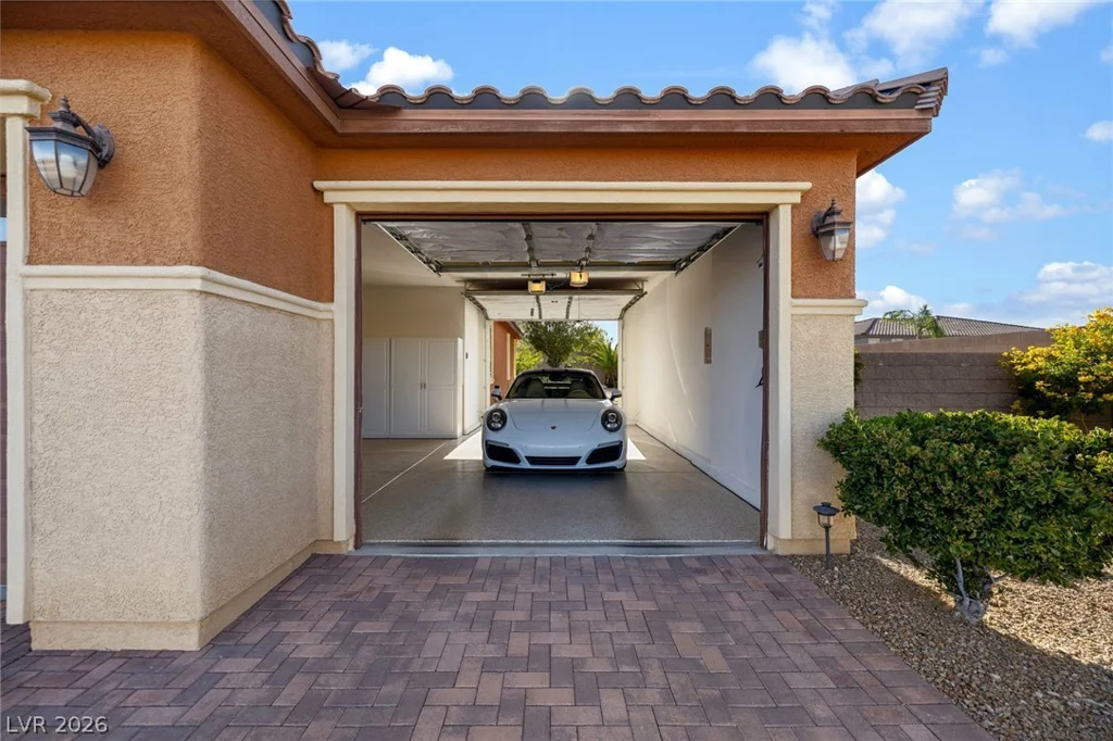 8985 Tomsik, Las Vegas, NV 89113