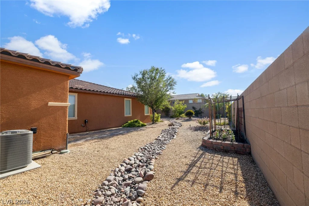 8985 Tomsik, Las Vegas, NV 89113