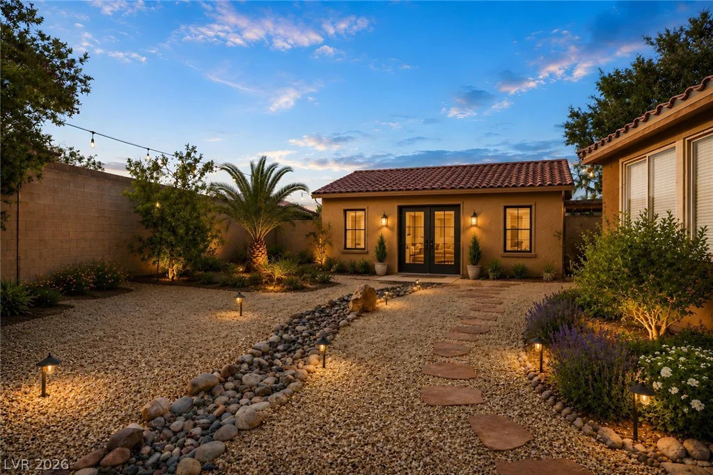 8985 Tomsik, Las Vegas, NV 89113