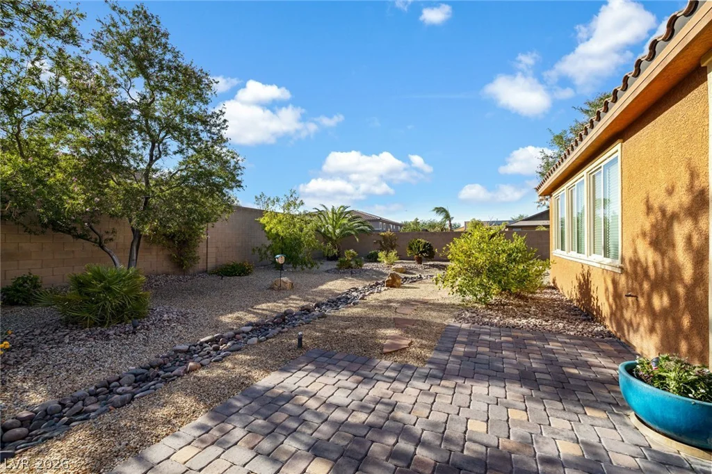 8985 Tomsik, Las Vegas, NV 89113