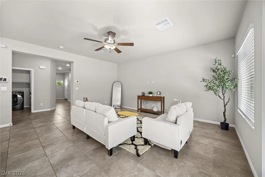 8943 Pelican Point, Las Vegas, NV 89178