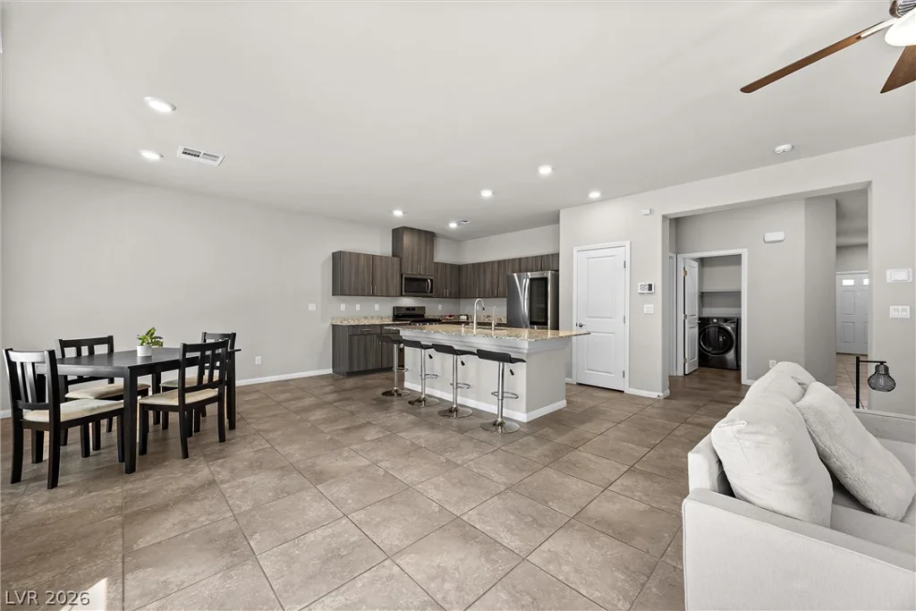 8943 Pelican Point, Las Vegas, NV 89178