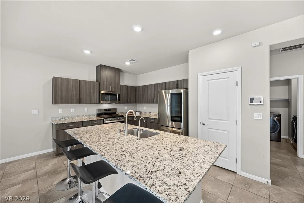 8943 Pelican Point, Las Vegas, NV 89178