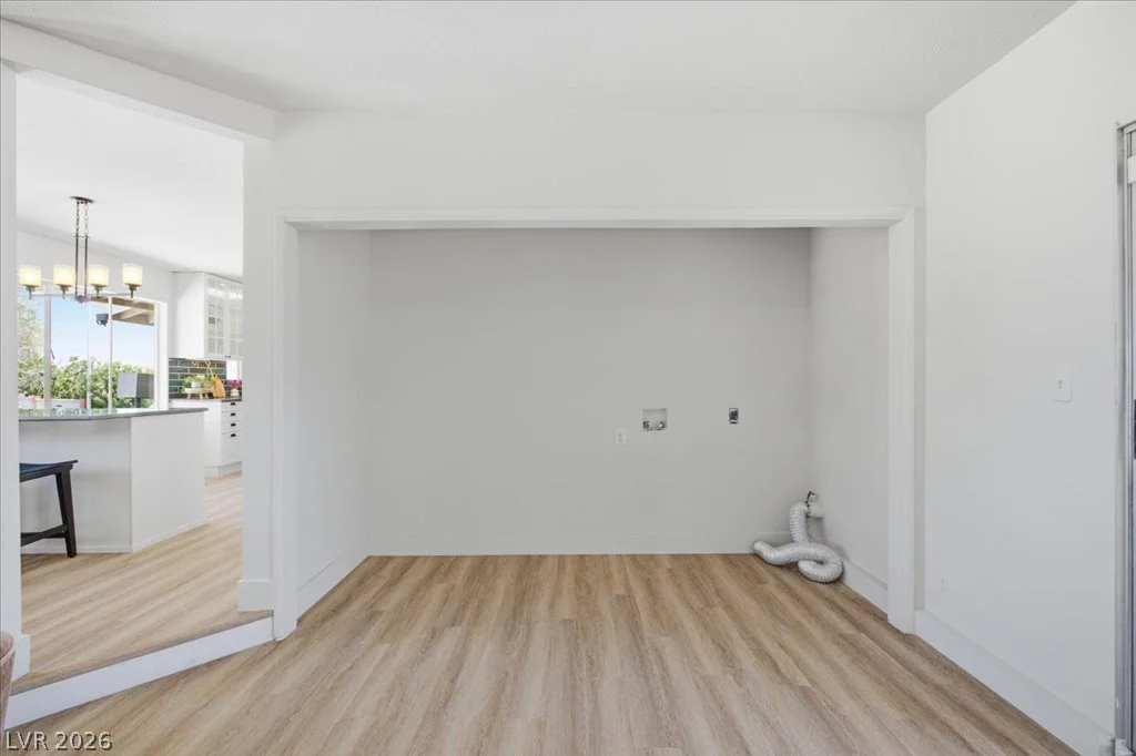 3605 Apache, Las Vegas, NV 89107