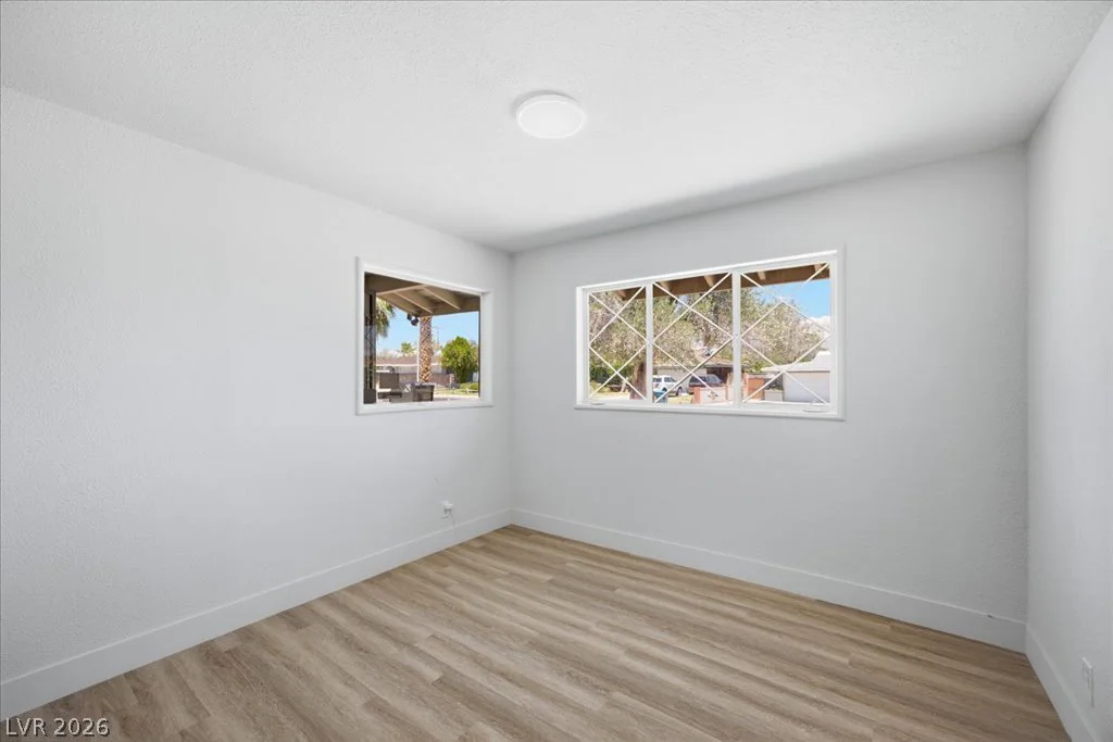 3605 Apache, Las Vegas, NV 89107