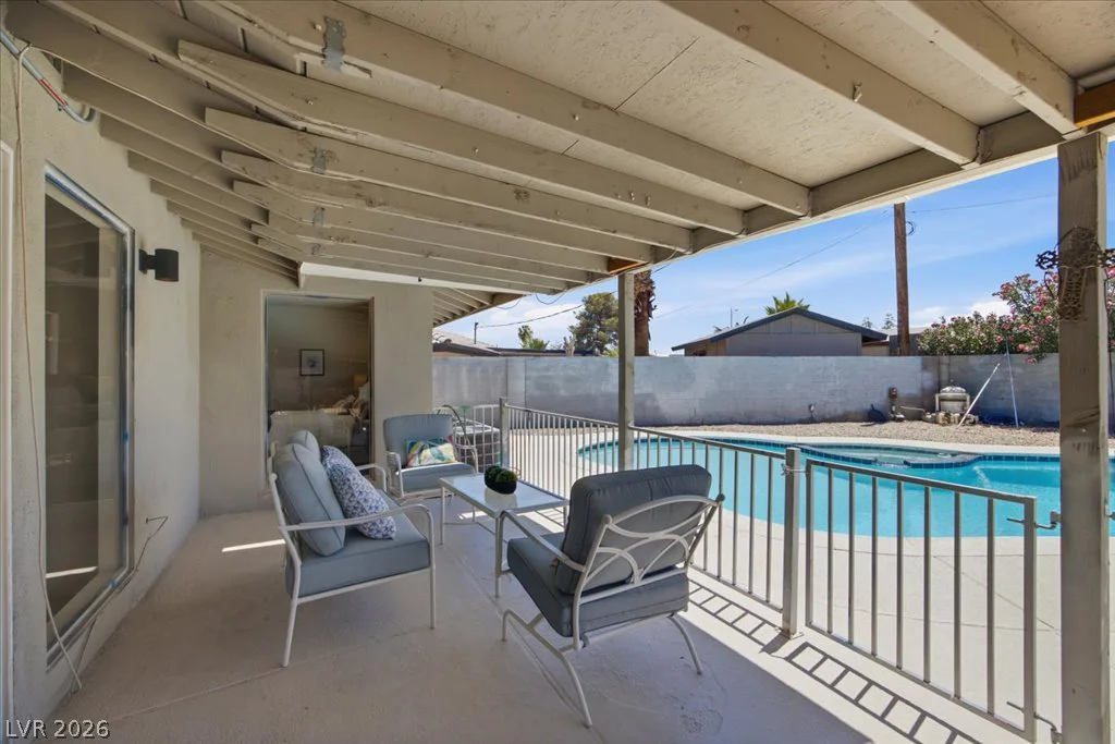 3605 Apache, Las Vegas, NV 89107
