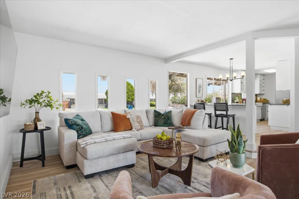 3605 Apache, Las Vegas, NV 89107