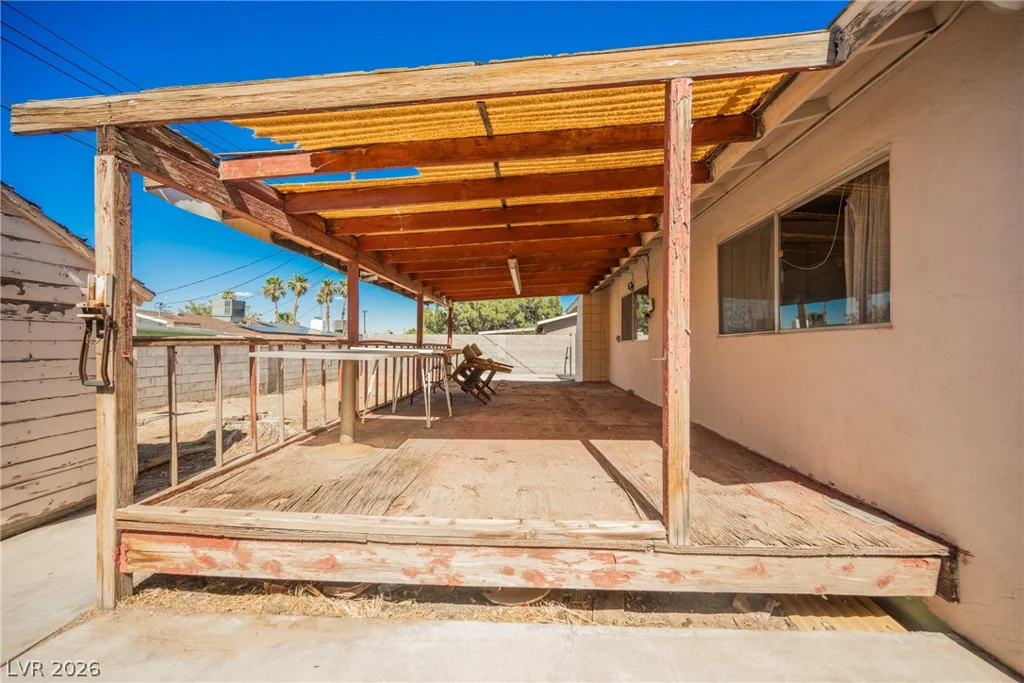 5820 Carmen, Las Vegas, NV 89108