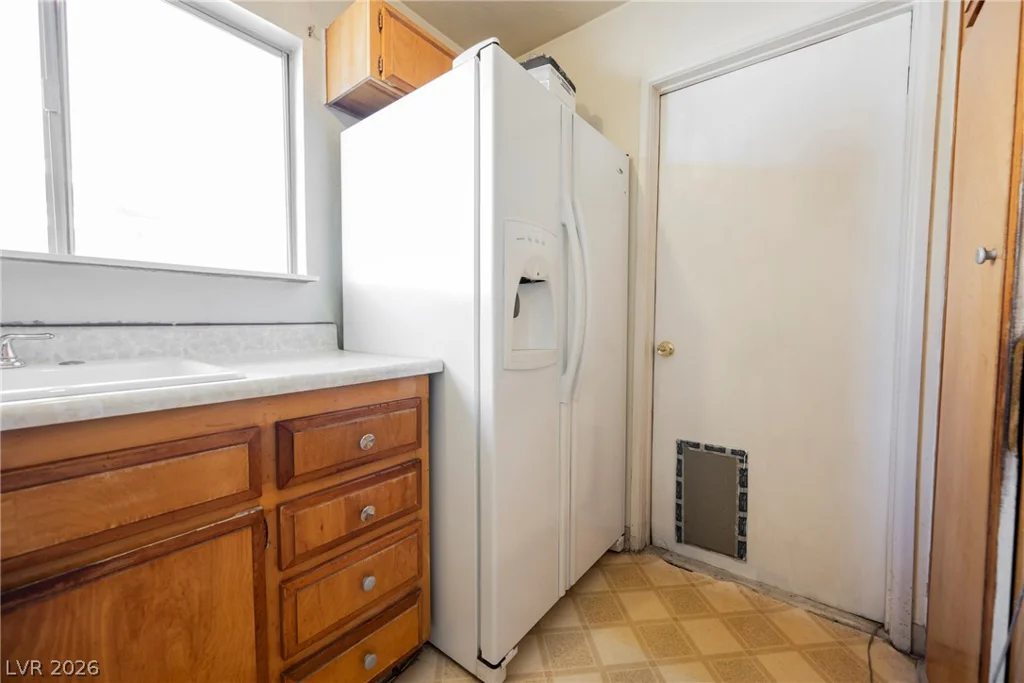 5820 Carmen, Las Vegas, NV 89108