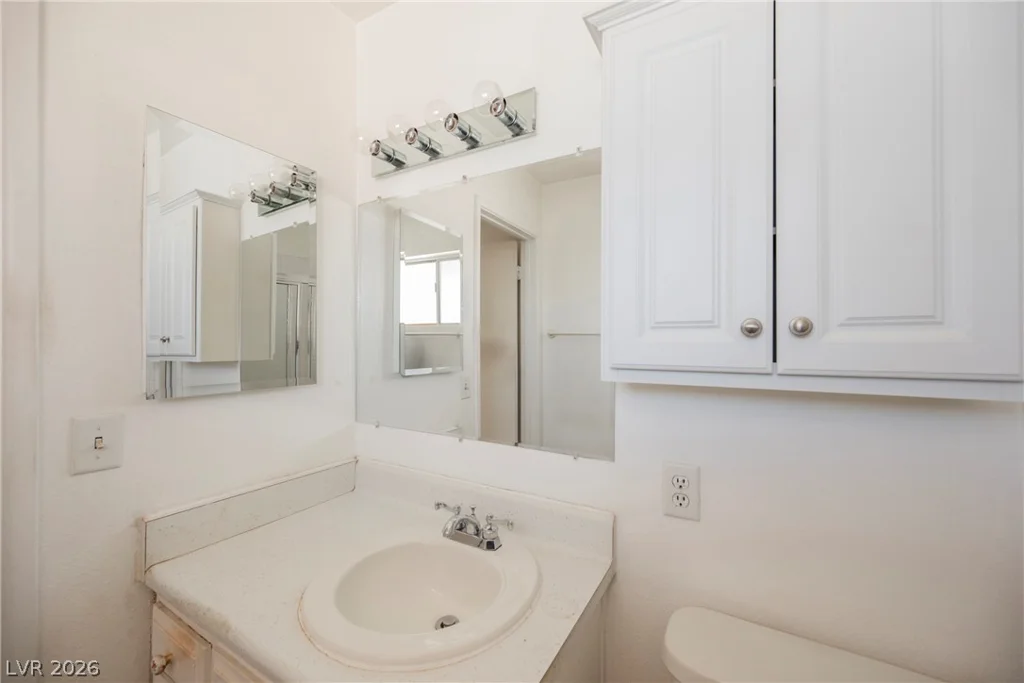 5820 Carmen, Las Vegas, NV 89108