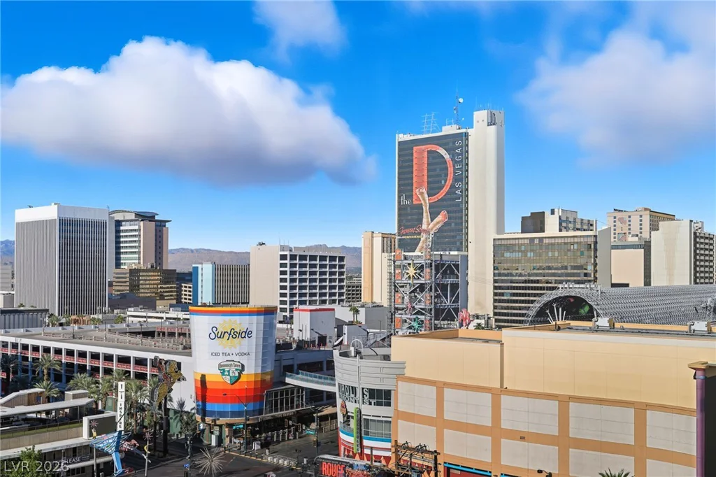 150 LAS VEGAS BLVD N, Las Vegas, NV 89101