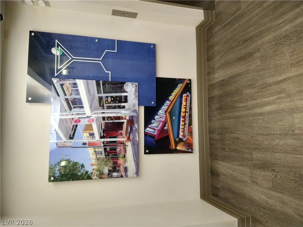 150 LAS VEGAS BLVD N, Las Vegas, NV 89101