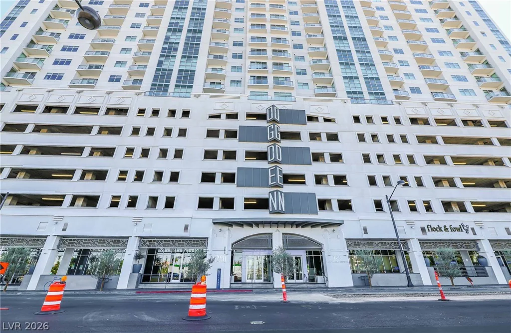 150 LAS VEGAS BLVD N, Las Vegas, NV 89101