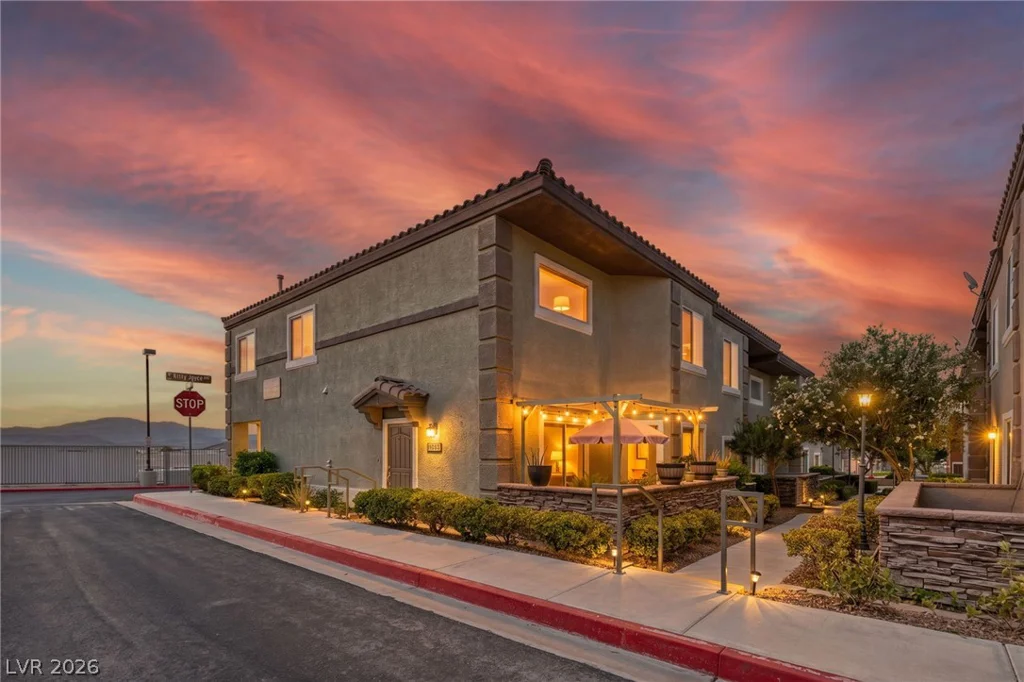10443 Kitty Joyce, Las Vegas, NV 89129