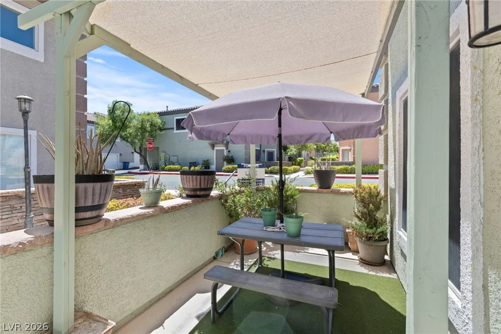 10443 Kitty Joyce, Las Vegas, NV 89129