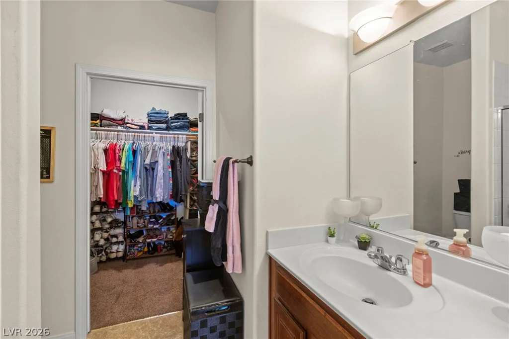 10443 Kitty Joyce, Las Vegas, NV 89129
