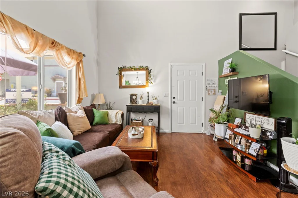 10443 Kitty Joyce, Las Vegas, NV 89129
