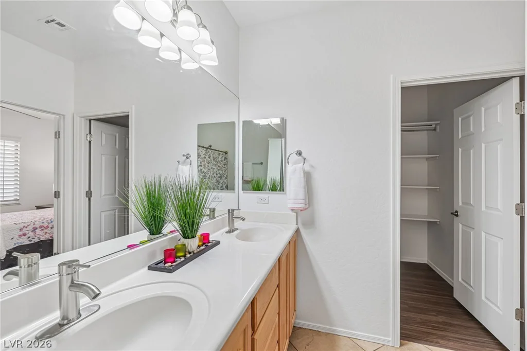 3879 Paint, Las Vegas, NV 89122