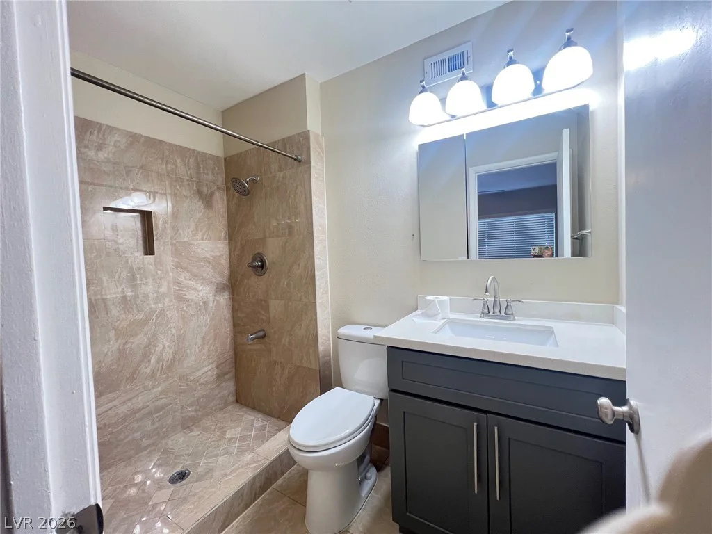 4194 Greenpoint, Las Vegas, NV 89147
