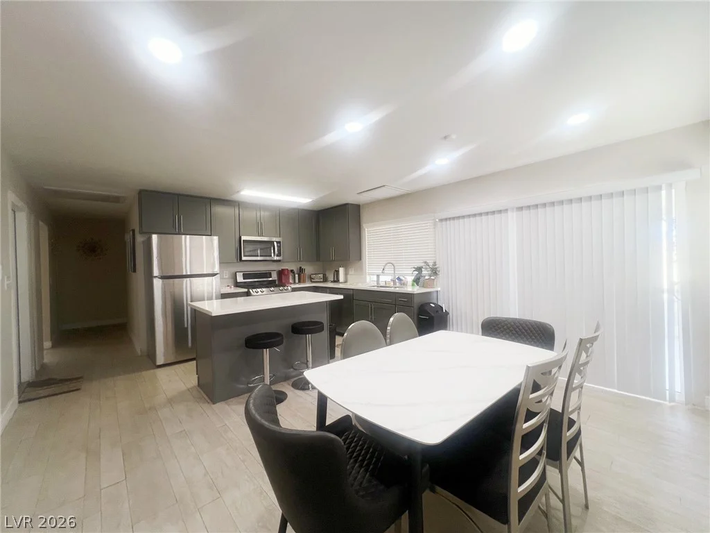 4194 Greenpoint, Las Vegas, NV 89147