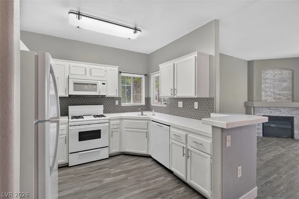 1405 Nellis, Las Vegas, NV 89104