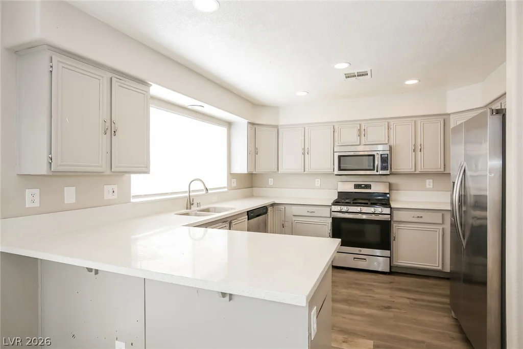 3813 Rose Canyon, North Las Vegas, NV 89032