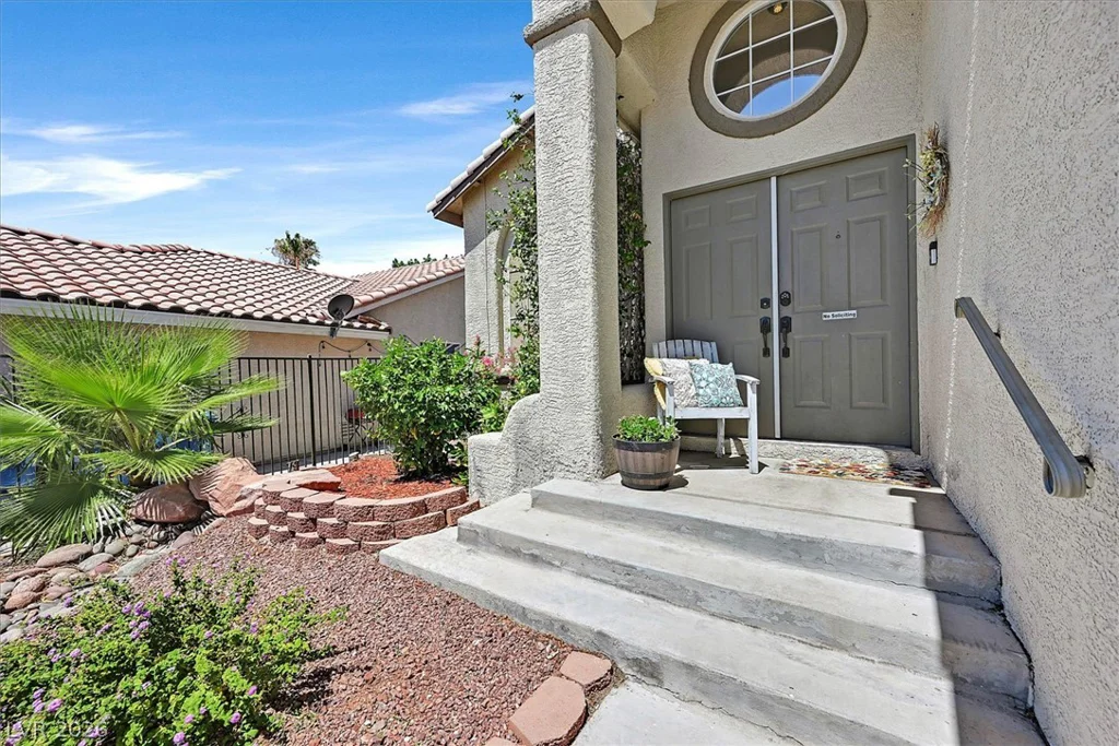 1579 Tangerine Rose, Las Vegas, NV 89142