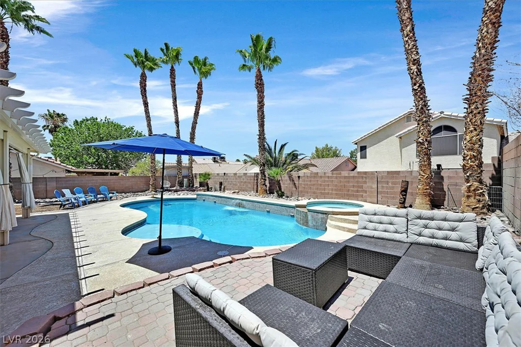 1579 Tangerine Rose, Las Vegas, NV 89142
