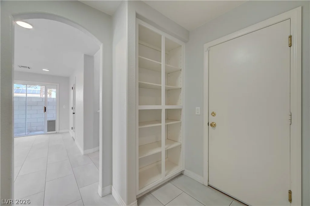 8724 Breezy Brown, Las Vegas, NV 89143