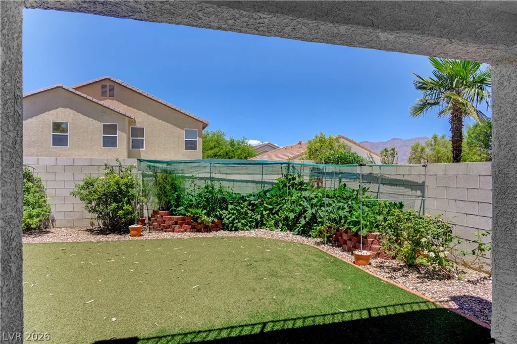 8724 Breezy Brown, Las Vegas, NV 89143