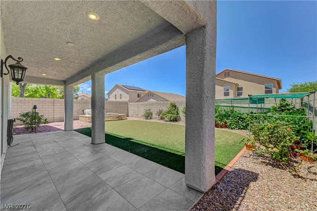 8724 Breezy Brown, Las Vegas, NV 89143