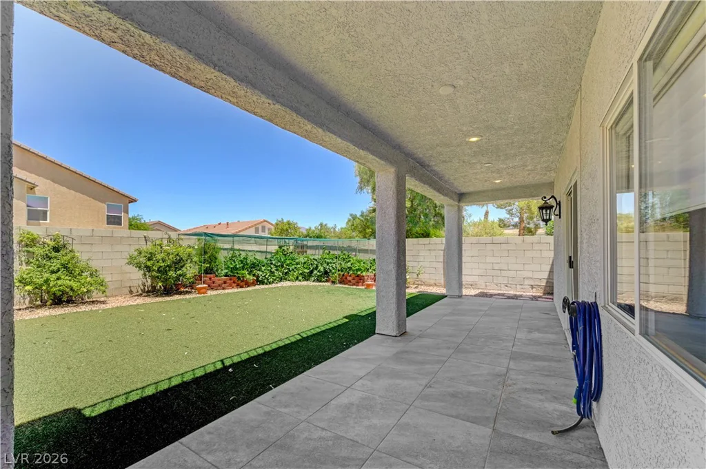 8724 Breezy Brown, Las Vegas, NV 89143