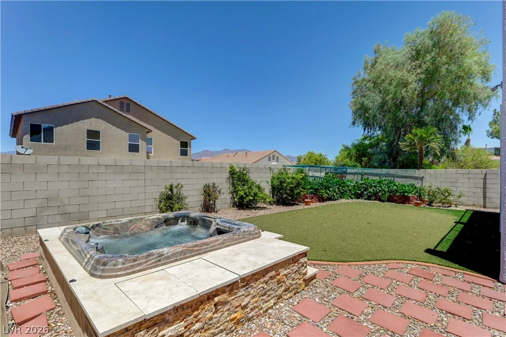 8724 Breezy Brown, Las Vegas, NV 89143