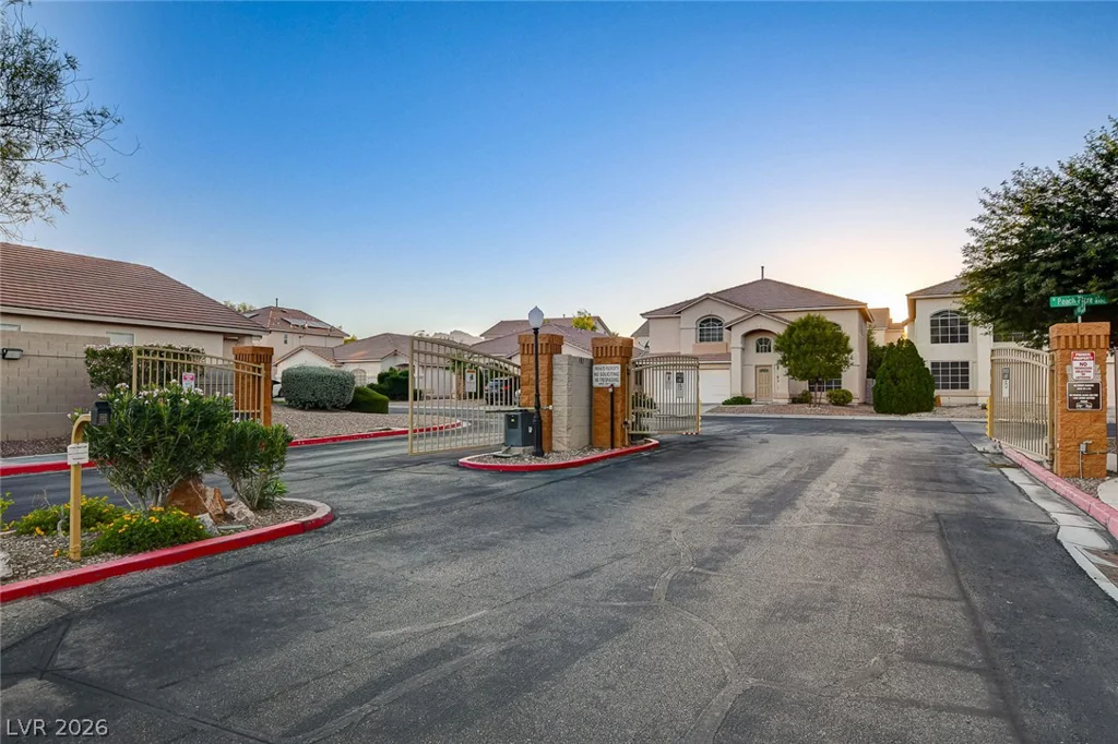 8724 Breezy Brown, Las Vegas, NV 89143